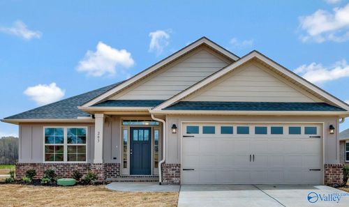 111 Ridgeland Trl, Huntsville, AL, 35810-1609 | Card Image