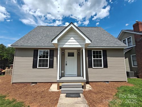 406 4th St, Spencer, NC, 28159-2220 | Card Image
