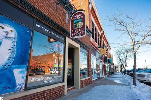126 Water St, Boyne City, MI, 49712-1243 | Card Image