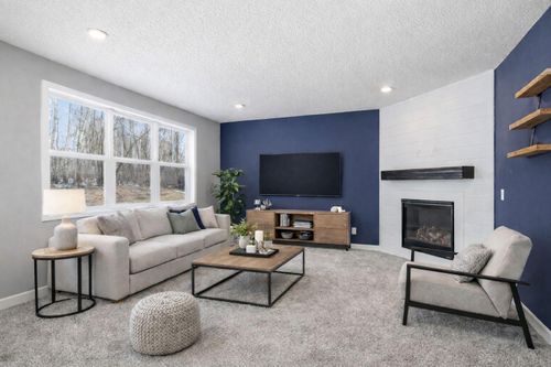 200 Franklin Ave W, Delano, MN, 55328-4652 | Card Image