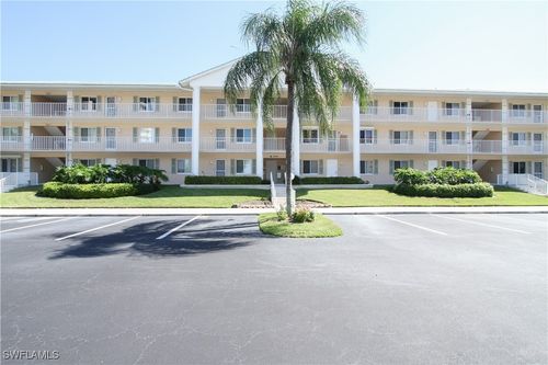 a302-10686 Gulf Shore Dr, NAPLES, FL, 34108-3039 | Card Image