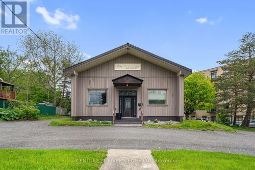 4 Schofield Ave, Brockville, ON, K6V4M4 | Card Image