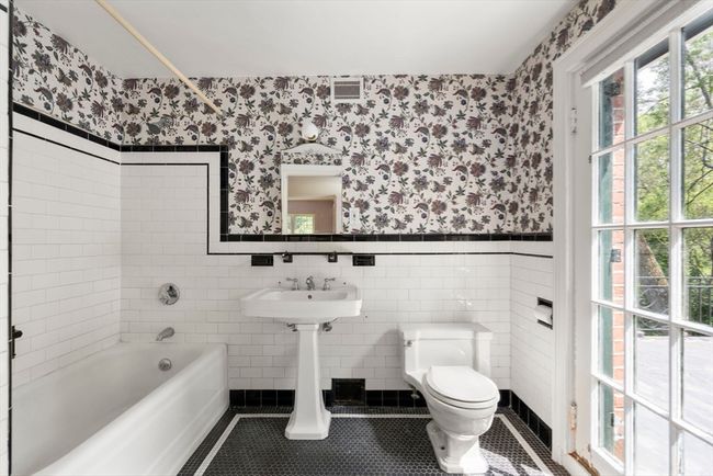116 Glen Rd, House other with 4 bedrooms, 6 bathrooms and 6 parking in Wellesley MA | Image 26