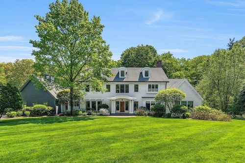 10 Chandler Cir, Weston, MA, 02493-1559 | Card Image