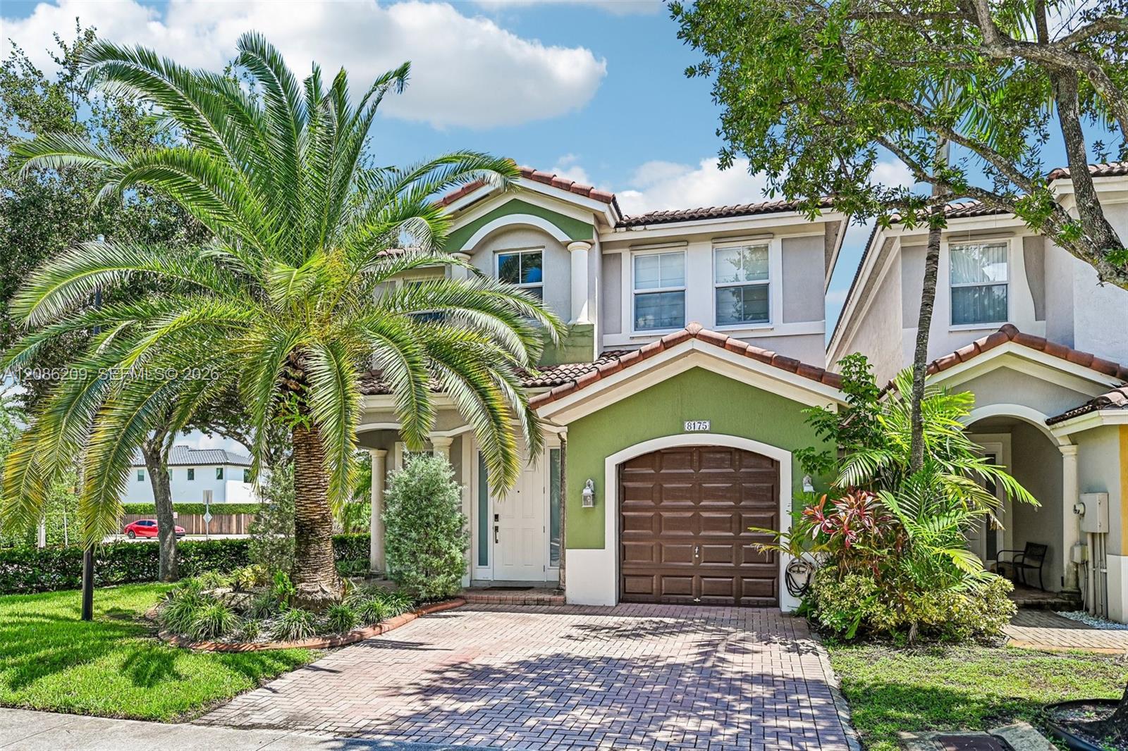 Residential in Doral 2