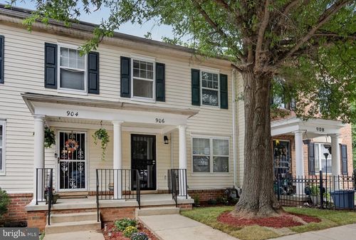 906 Blakney Ln Se, WASHINGTON, DC, 20032-4336 | Card Image