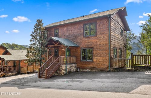 820 Resort Way, Gatlinburg, TN, 37738 | Card Image