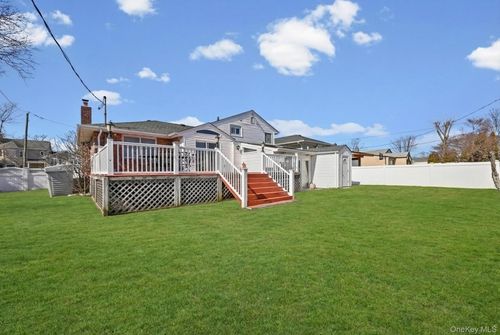 3 Chapin Rd, Farmingdale, NY, 11735-2006 | Card Image