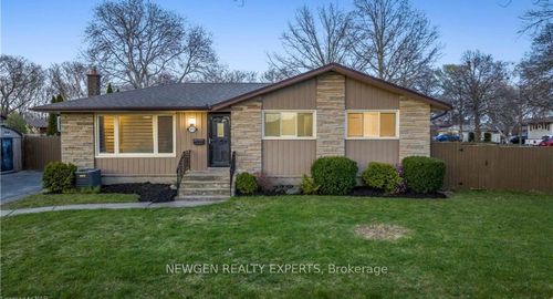 5056 Heather Ave, Niagara Falls, ON, L2E5J2 | Card Image