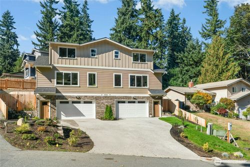 b-8510 Shadow Wood Dr, Everett, WA, 98208-3528 | Card Image