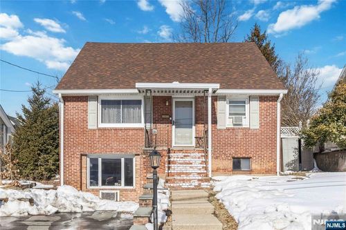 16 Seminole Ave, Dumont, NJ, 07628-2116 | Card Image