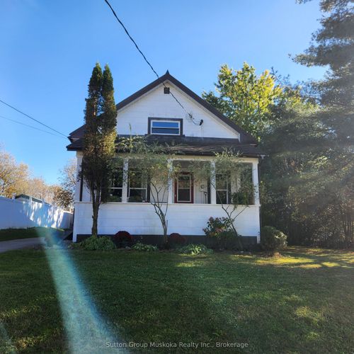 142 Queen Street, Burks Falls, ON, P0A1C0 | Card Image