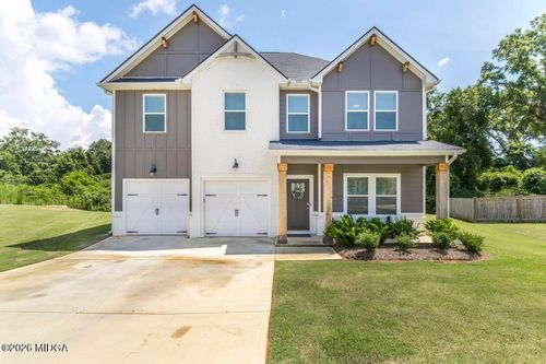 111 Corn Field Cir, Perry, GA, 31069-9892 | Card Image
