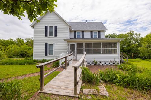302 W 11th, Florence, KS, 66851 | Card Image