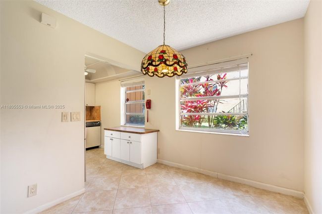 446 - 446 Flanders J, Condo with 2 bedrooms, 2 bathrooms and null parking in Delray Beach FL | Image 7