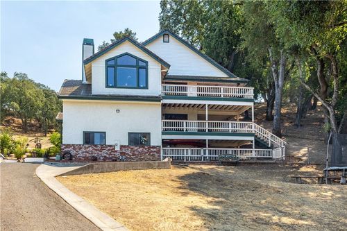 9555 Santa Cruz Rd, Atascadero, CA, 93422-1344 | Card Image