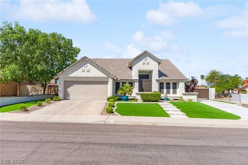 305 Redondo St, Henderson, NV, 89014-3541 | Card Image