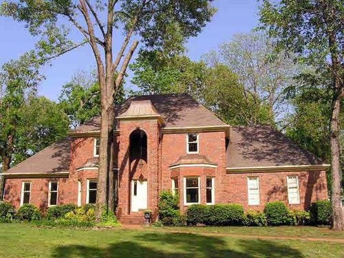 3076 Dee Ann Dr, Memphis, TN, 38119-9129 | Card Image