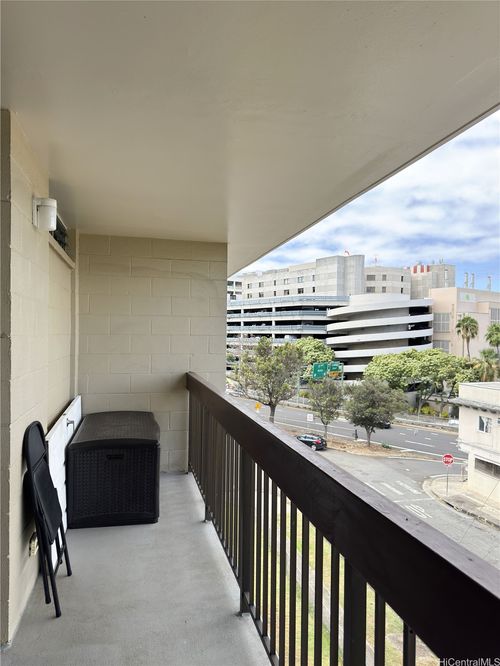 apt-503-1401 Lusitana St, Honolulu, HI, 96813-2046 | Card Image