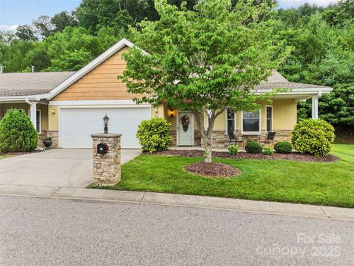 50 Kenai Trl, Waynesville, NC, 28786-6868 | Card Image