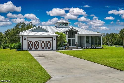 18111 Riverchase Ct, ALVA, FL, 33920-3153 | Card Image