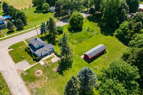 806 W Main St, Mendon, MI, 49072-9557 | Card Image