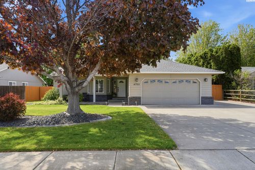 4705 Kendall Way, West Richland, WA, 99353-7788 | Card Image