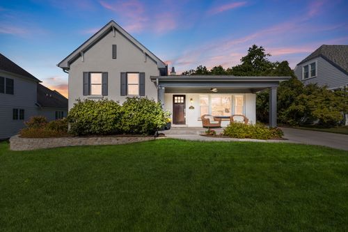 5726 Carpenter St, Downers Grove, IL, 60516-1353 | Card Image