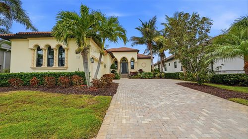 5238 Title Row Dr, BRADENTON, FL, 34210-4061 | Card Image
