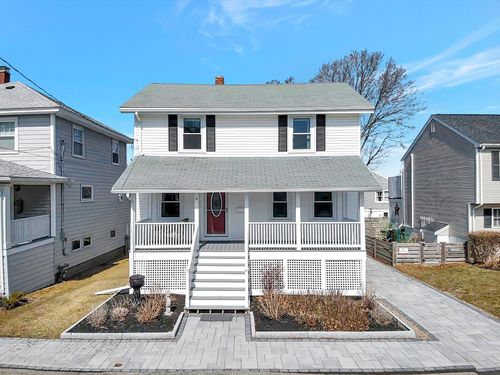 9 C St, Hull, MA, 02045-1919 | Card Image