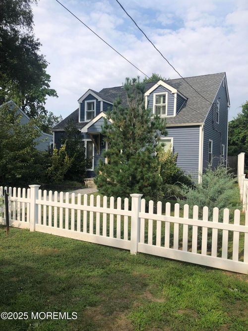 2 Riverview Ave, Long Branch, NJ, 07740-7642 | Card Image