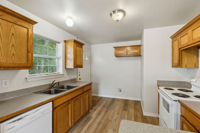 1113 E Jones St, House other with 3 bedrooms, 2 bathrooms and null parking in Sherman TX | Image 8