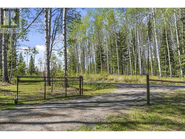 7445 Shertinlib Rd, House other with 2 bedrooms, 3 bathrooms and null parking in Lone Butte BC | Image 8