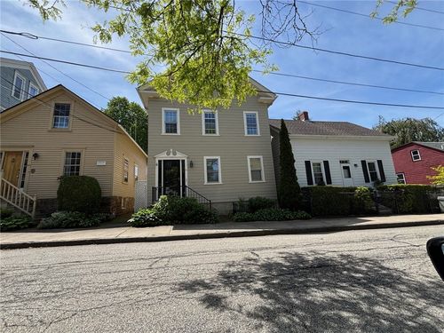 apt-1-51 Lee Ave, Newport, RI, 02840-4429 | Card Image