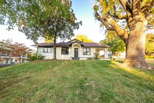 44 N Main St, Lexington, TN, 38351-2048 | Card Image