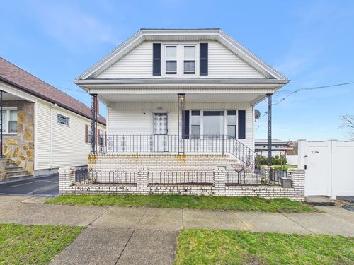 108 Hope St, New Bedford, MA, 02745-5938 | Card Image