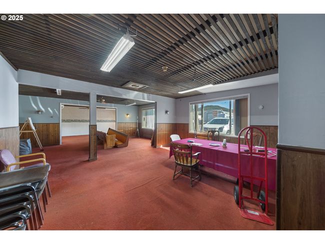 115 8 Th St, Home with 0 bedrooms, 0 bathrooms and 15 parking in Winchester Bay OR | Image 18