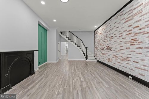 917 Edmondson Ave, BALTIMORE, MD, 21223-1323 | Card Image