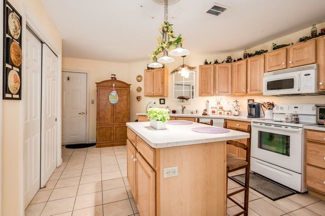 UNIT-106 - 118 Secretariat Way, Condo with 1 bedrooms, 1 bathrooms and null parking in Rochester NH | Image 5