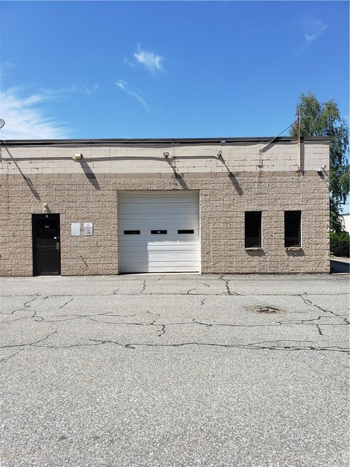 a-37 Lark Industrial Pkwy, Greenville, RI, 02828-3001 | Card Image