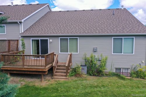 457 Hosta, Howell, MI, 48843-7603 | Card Image