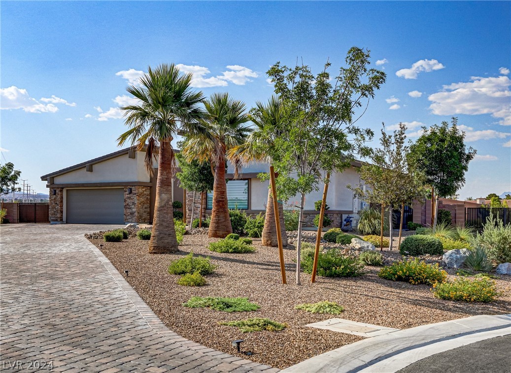 Wolf Mountain Ct, Las Vegas, NV 89129