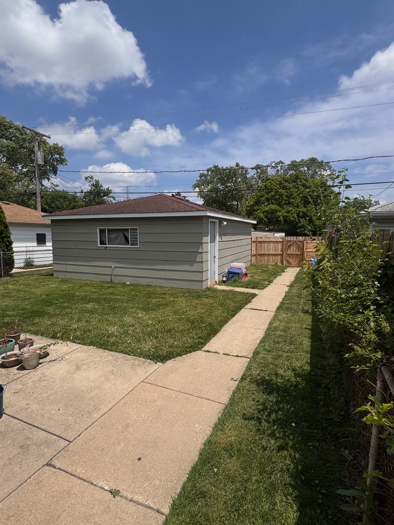 Residential in Bellwood 4