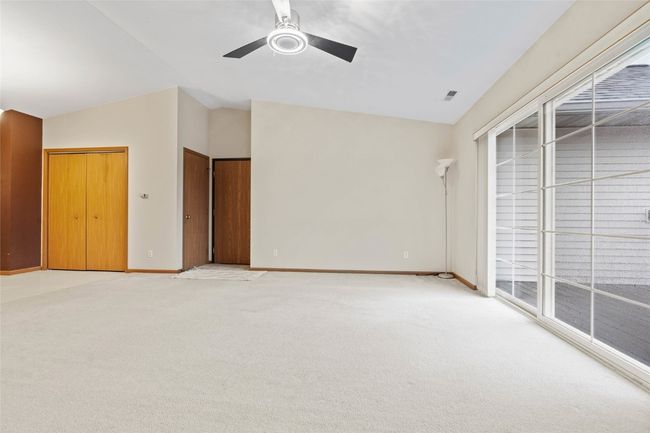 UNIT-9 - 6410 Creekside Dr Ne, Condo with 2 bedrooms, 1 bathrooms and null parking in Cedar Rapids IA | Image 4