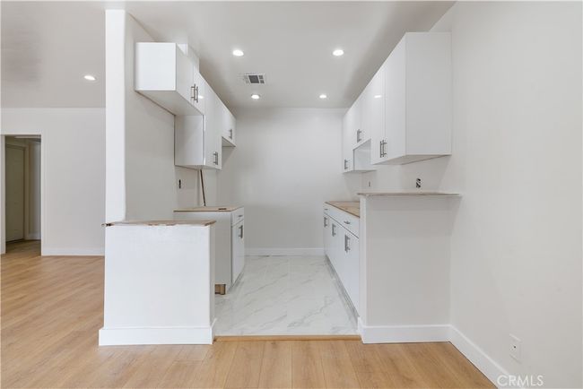 17956 Schoenborn St, Condo with 0 bedrooms, 0 bathrooms and 6 parking in Northridge CA | Image 6