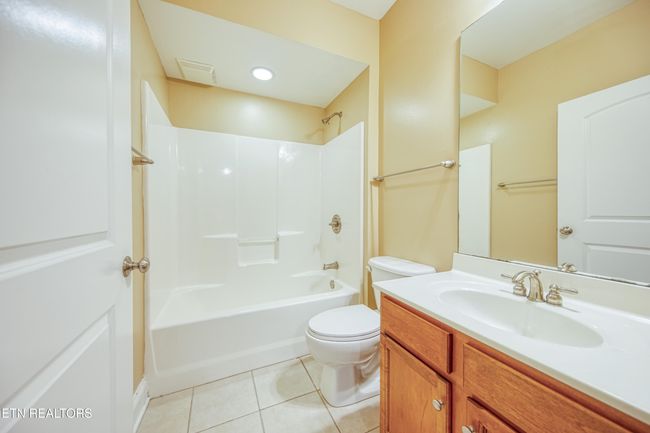 202 - 3001 River Towne Way, Condo with 3 bedrooms, 2 bathrooms and null parking in Knoxville TN | Image 6