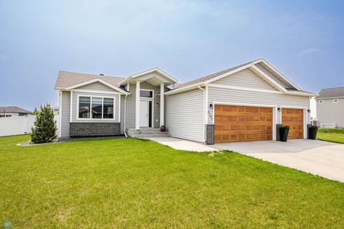 4701 11th St W, West Fargo, ND, 58078-8395 | Card Image