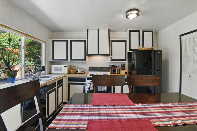 6318 Green Valley Dr, House other with 3 bedrooms, 2 bathrooms and null parking in Garland TX | Image 11