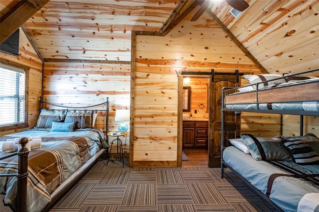 317 Sugar Pine Loop, House other with 4 bedrooms, 5 bathrooms and null parking in Broken Bow OK | Image 29