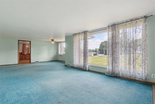 410 Blackhawk Rd, House other with 3 bedrooms, 2 bathrooms and 3 parking in Chippewa Twp PA | Image 7